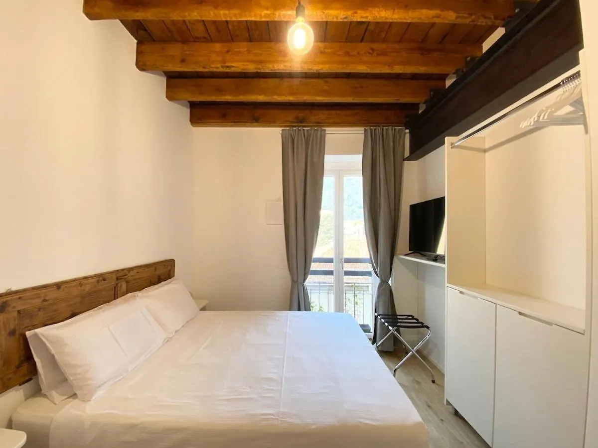 Bright Elegance - Motta Apartments コモ